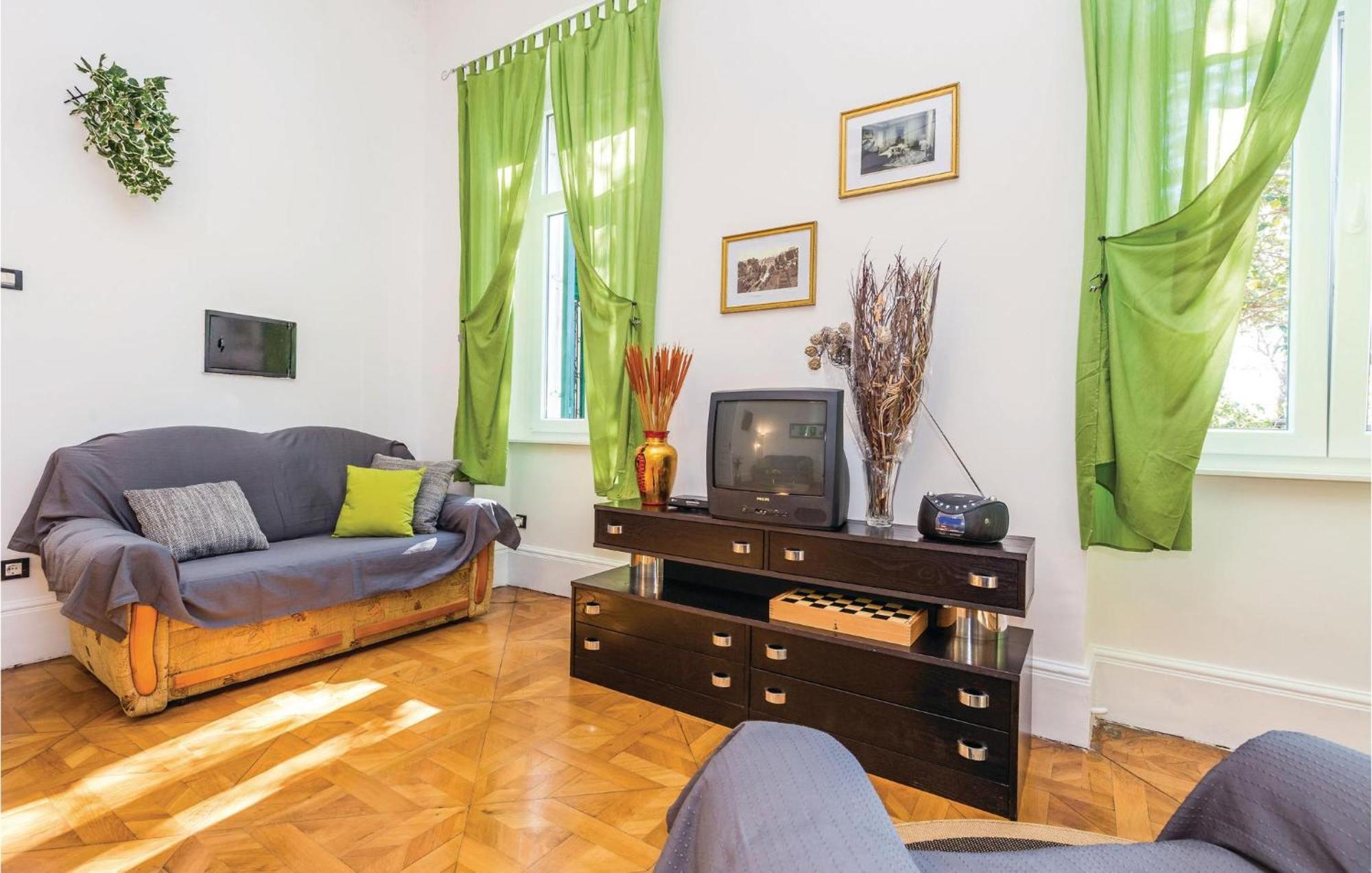 Amazing Apartment In Rijeka With Wifi Exterior foto