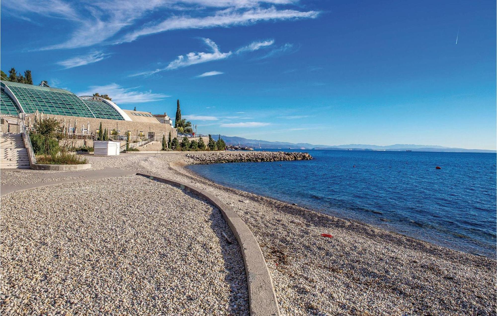 Amazing Apartment In Rijeka With Wifi Exterior foto